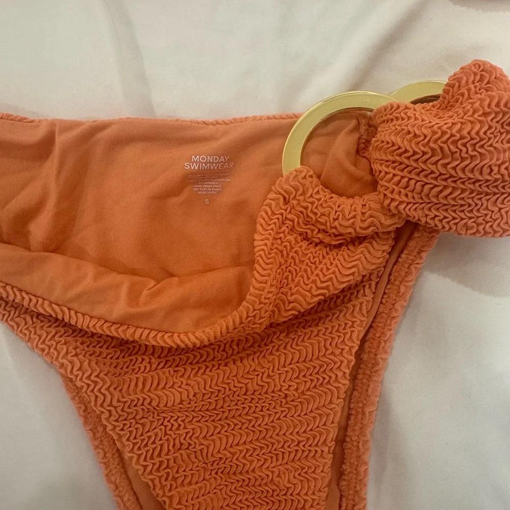 Monday Swimwear Crinkle Peach Bikini Set Size Small